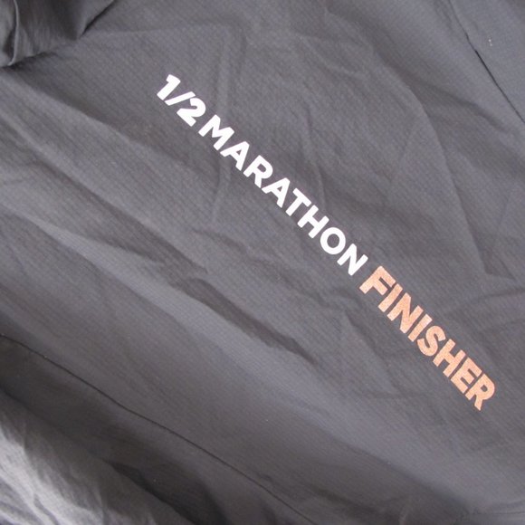 Brooks Rock N Roll 1/2 Marathon Packable Jacket - M - Picture 12 of 16